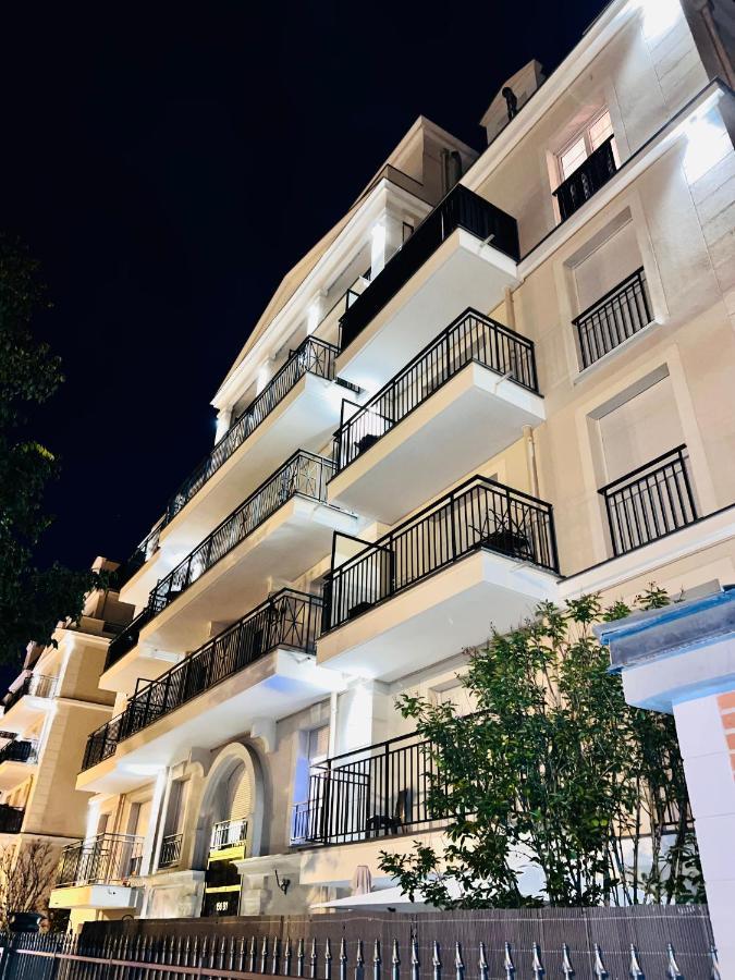 Les Residences De Djibril Le Blanc-Mesnil Exterior foto