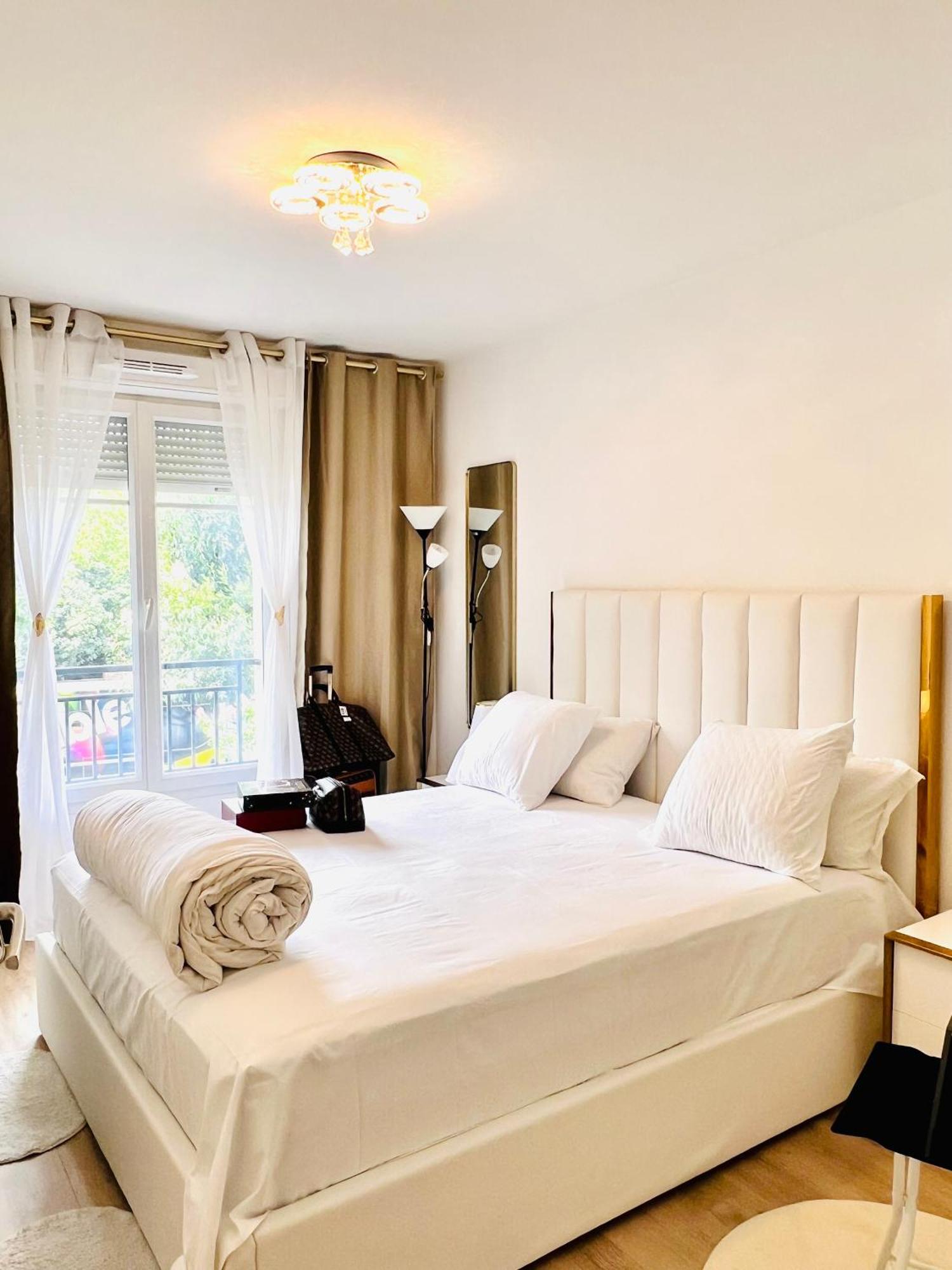 Les Residences De Djibril Le Blanc-Mesnil Exterior foto